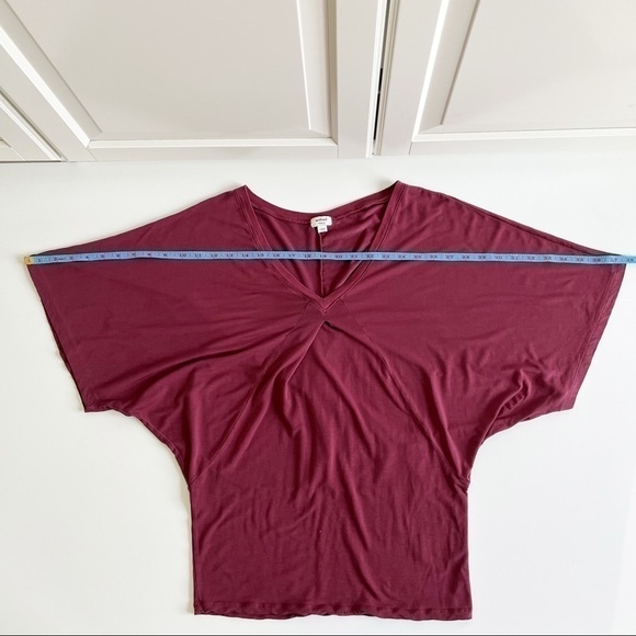 Aritzia Wilfred | Batwing Oversized Shirt Burgundy Size Small - Picture 4 of 7